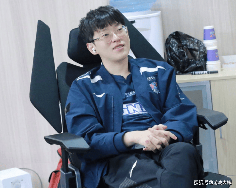 Scout重要时刻晋级下一阶段，C9带队取胜！的简单介绍